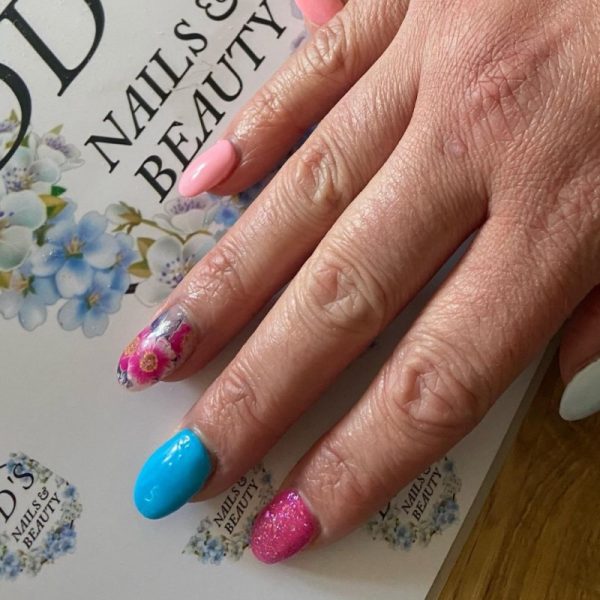 Flower Nail Transfer Foil Design 6 - Image 3