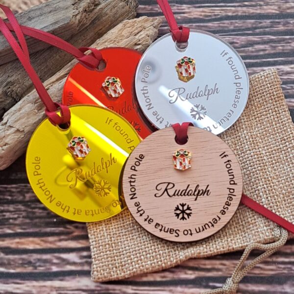 Rudolph Lost Reindeer Tag Santa Present Charm