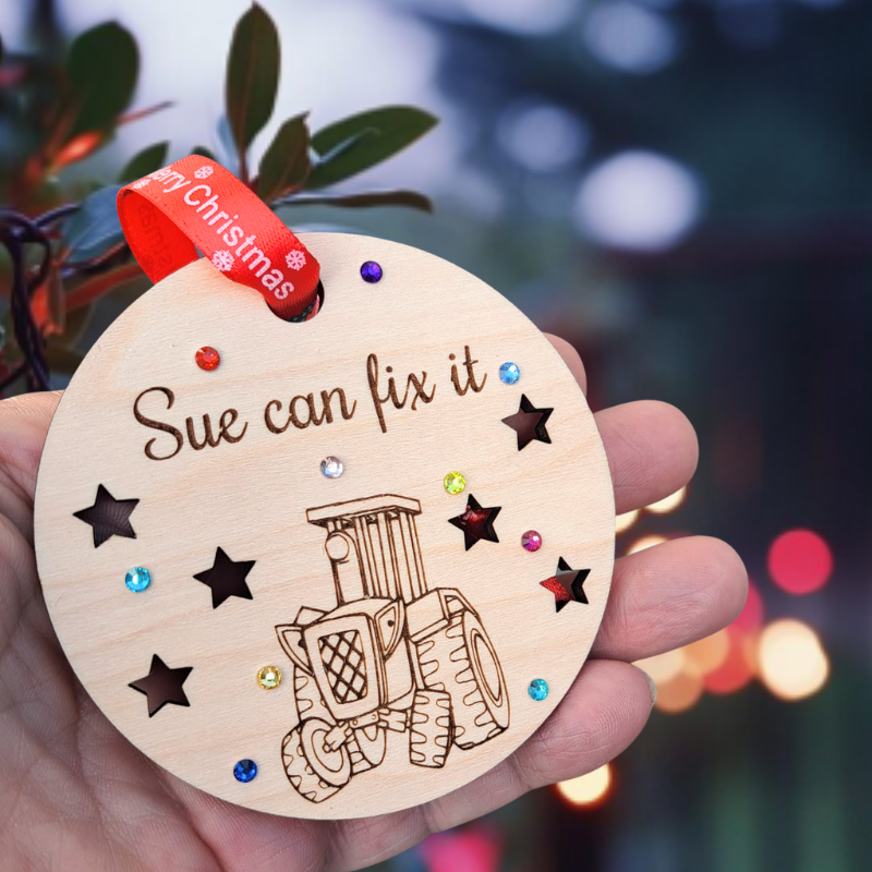 Bob The Builder Xmas Baubles, Personalised Bob The Builder Baubles, Wooden Rustic Crystal Xmas Tree Baubles, Kids Xmas Baubles, Pre School Kids Cartoon Baubles - Image 2