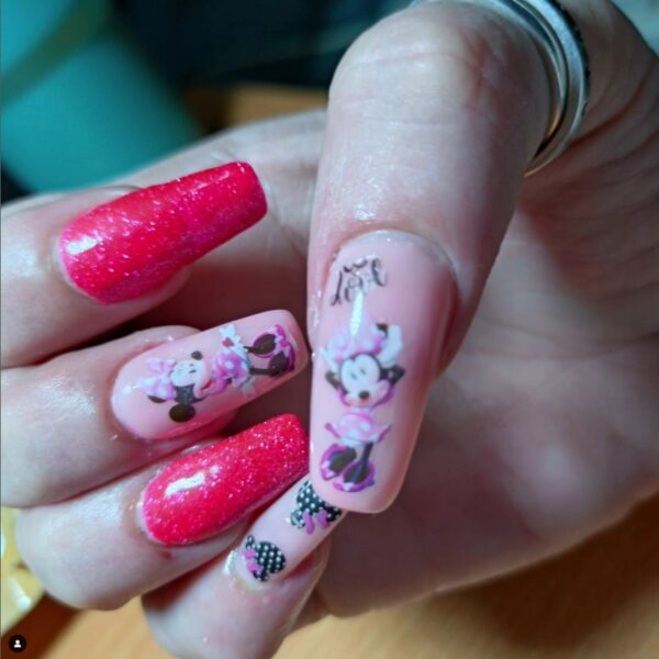 Disney Minnie Mouse Valentine Nail Art Stickers Design 136 - Image 2
