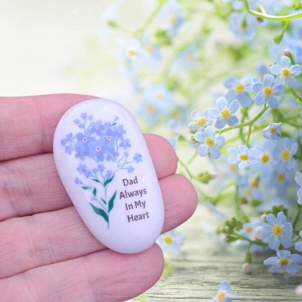 Bereavement Mum Pocket Hug Pebble, Family Loss Gift Keepsake, Memorial Gift Memory Pebble, Dad Memorial Comfort Stone - Image 4