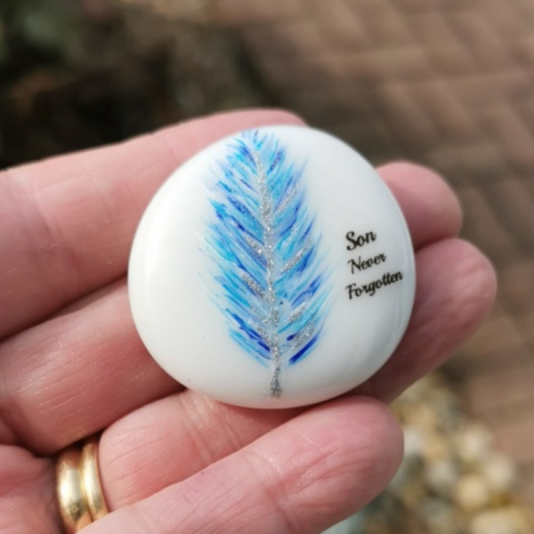 Feather Design Mum & Dad Pocket Hug Bereavement Pebble Family Loss Gift Keepsake Memorial Gift Parent Memory Pebble - Image 8