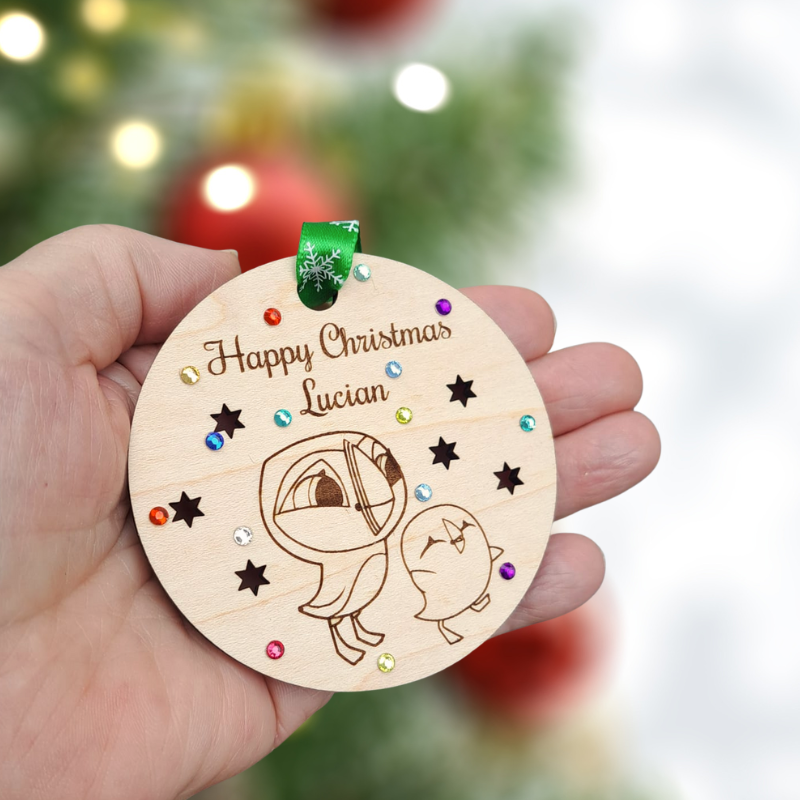 Puffin Rock Xmas Baubles, Personalised Puffin Rock Baubles, Wooden Rustic Crystal Xmas Tree Baubles, Kids Xmas Baubles, Pre School Kids Cartoon Baubles - Image 8